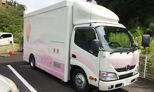検診車